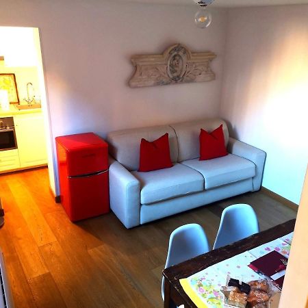 Historical And Luxury Apartment Bologna Exterior foto