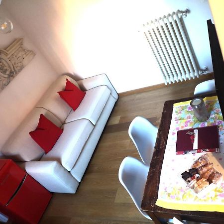 Historical And Luxury Apartment Bologna Exterior foto